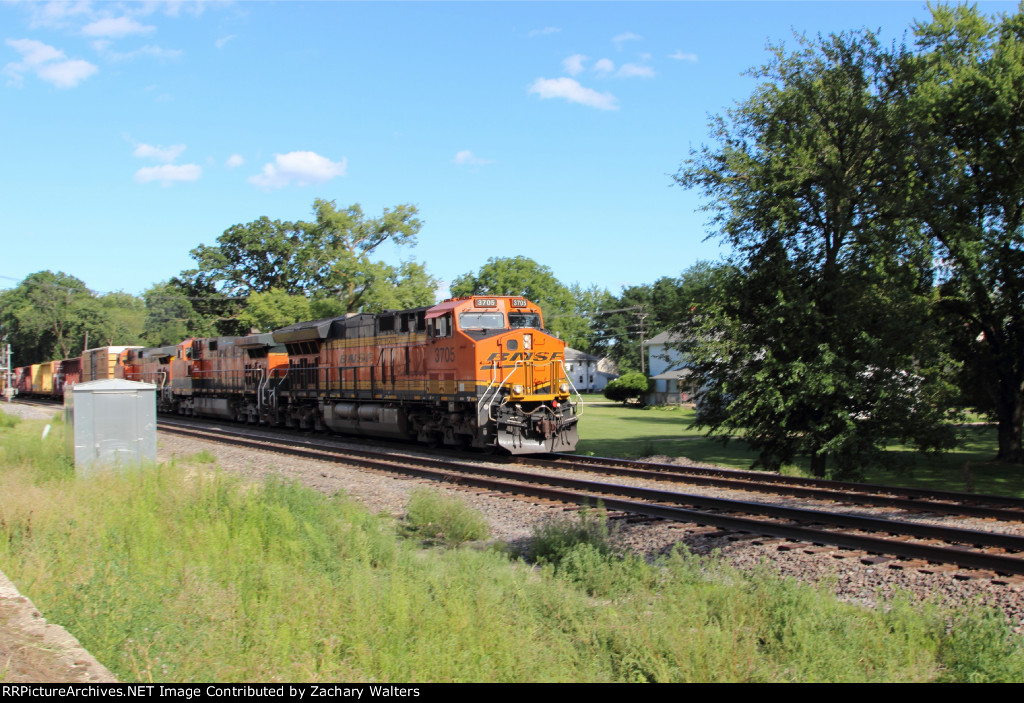 BNSF 3705